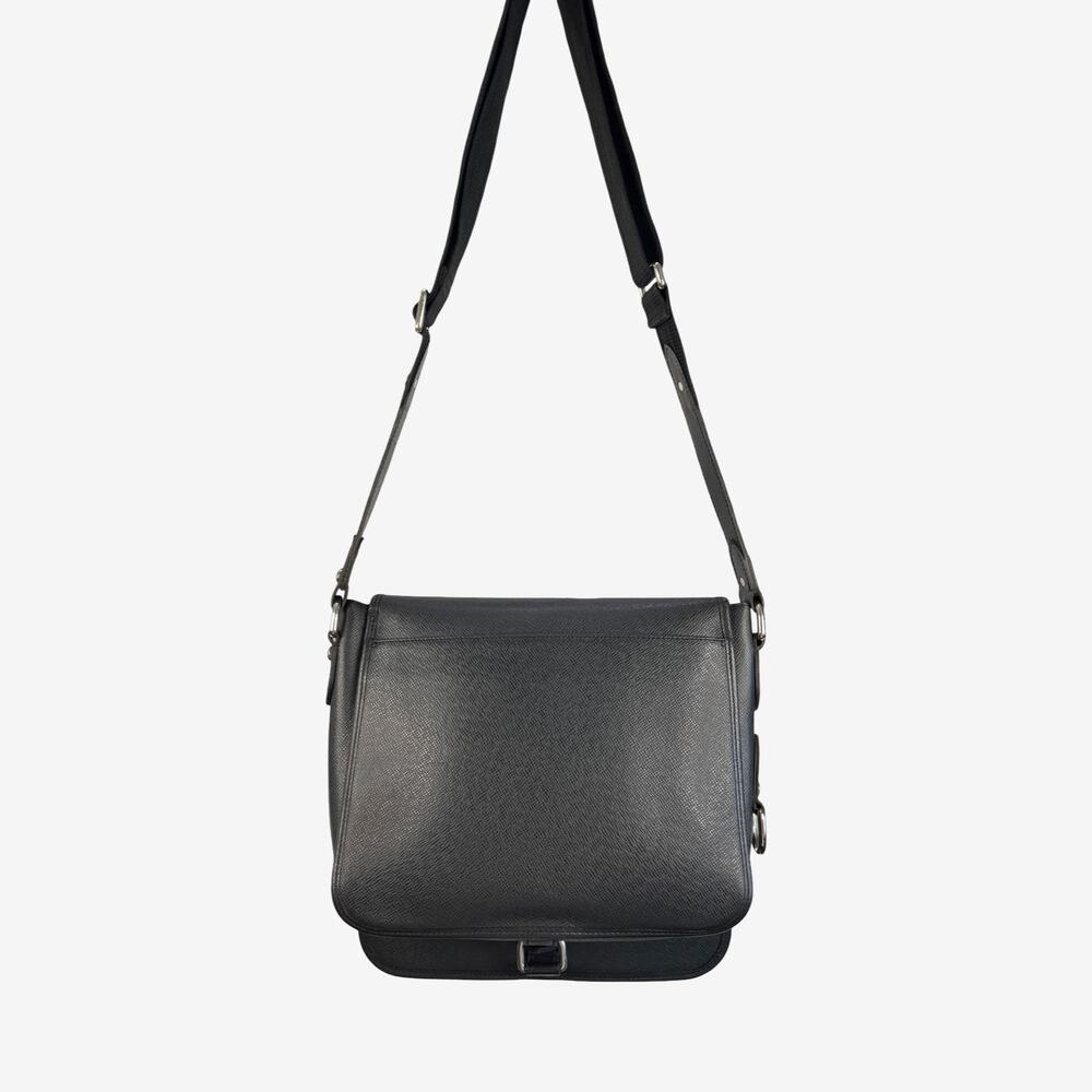 Louis Vuitton Taiga Andrei Messenger Bag Black Dark Gray Crossbody BA3017 France - Picture 5 of 16